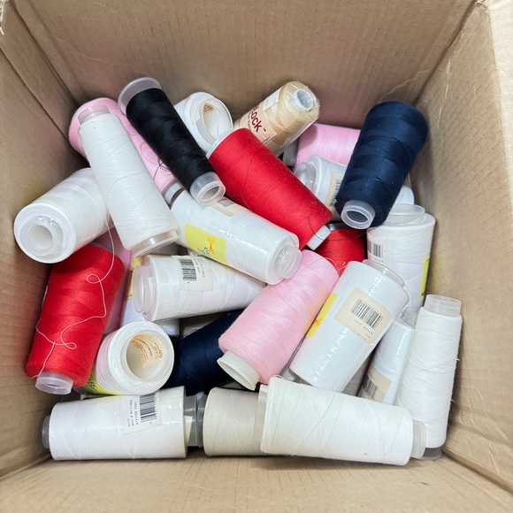 30 Pc Lot Overlock & SureLock Sewing Thread Cones – Mixed Colors & Sizes - Picture 1 of 12